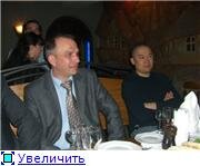 9b342f5d5813t.jpg