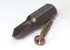 Tri-Wing_screw_and_tool_(TW2).jpg